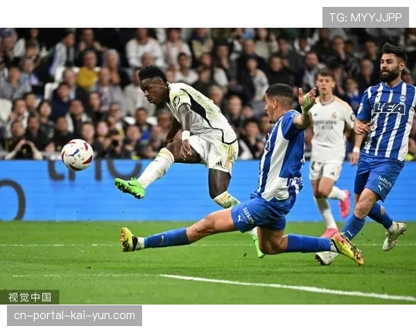 维尼修斯扳平进球难救主 皇马前锋效率需提升